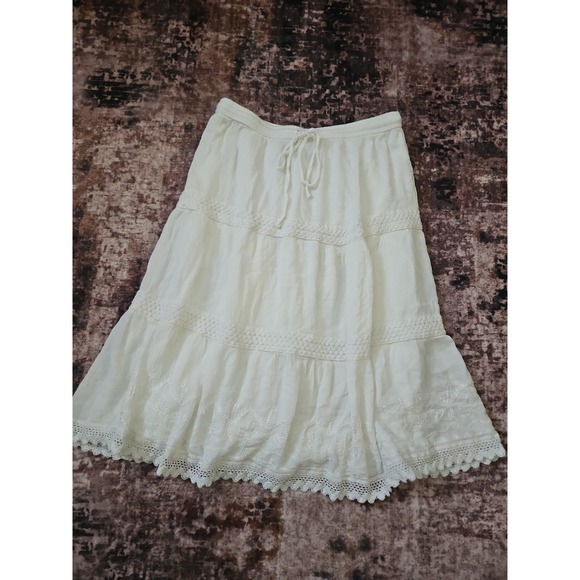 Studio West Dresses & Skirts - Studio West Apparel White Tiered Boho Midi Skirt Petite Small (PS)